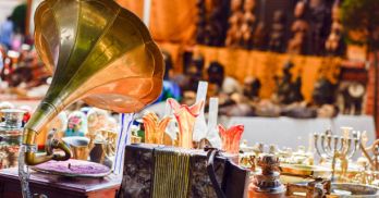 MARCHE AUX PUCES - 7 h à 17 heures